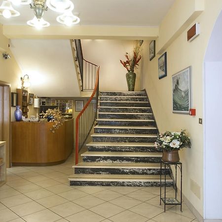 Hotel Fior di Loto - Rimini Esterno foto