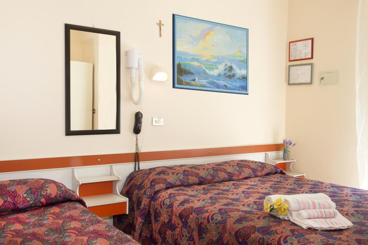 Hotel Fior di Loto - Rimini Esterno foto